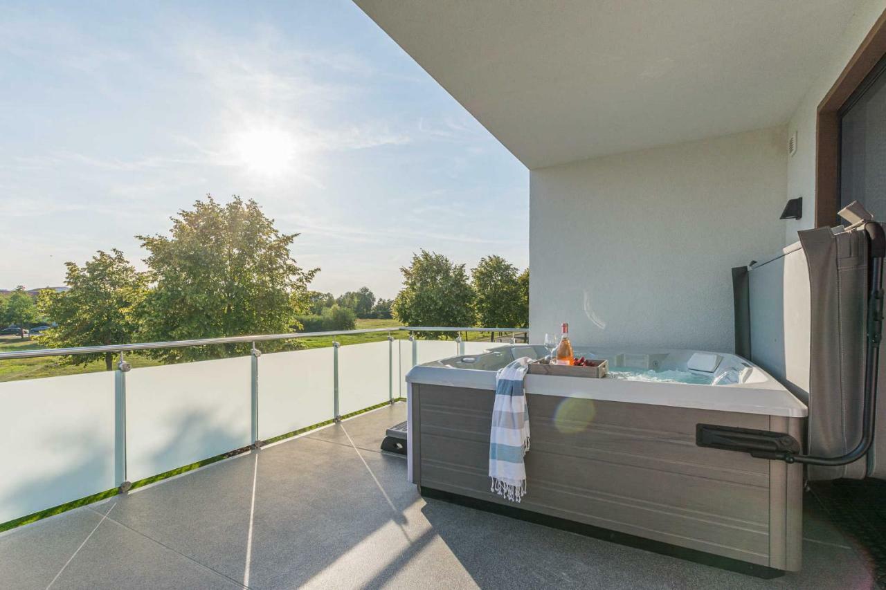 Luxus_Spa_Og_Fewo Quartier 4 _We 4_ Gohren-Lebbin Bagian luar foto